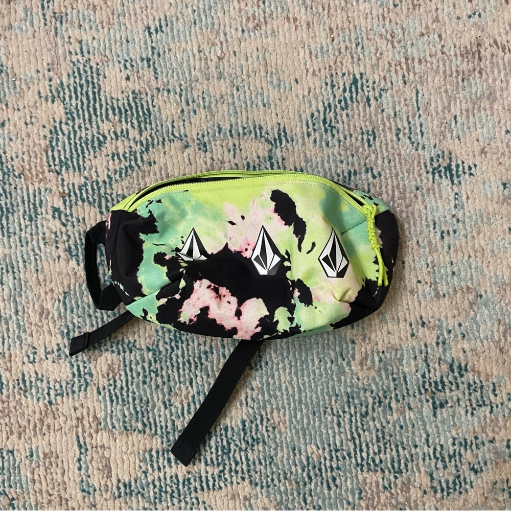 Volcom tie-dye fanny pack
